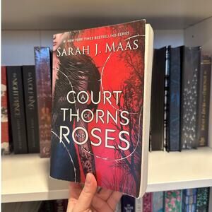 A Court Of Thorns & Roses Sarah Maas Paperback OOP